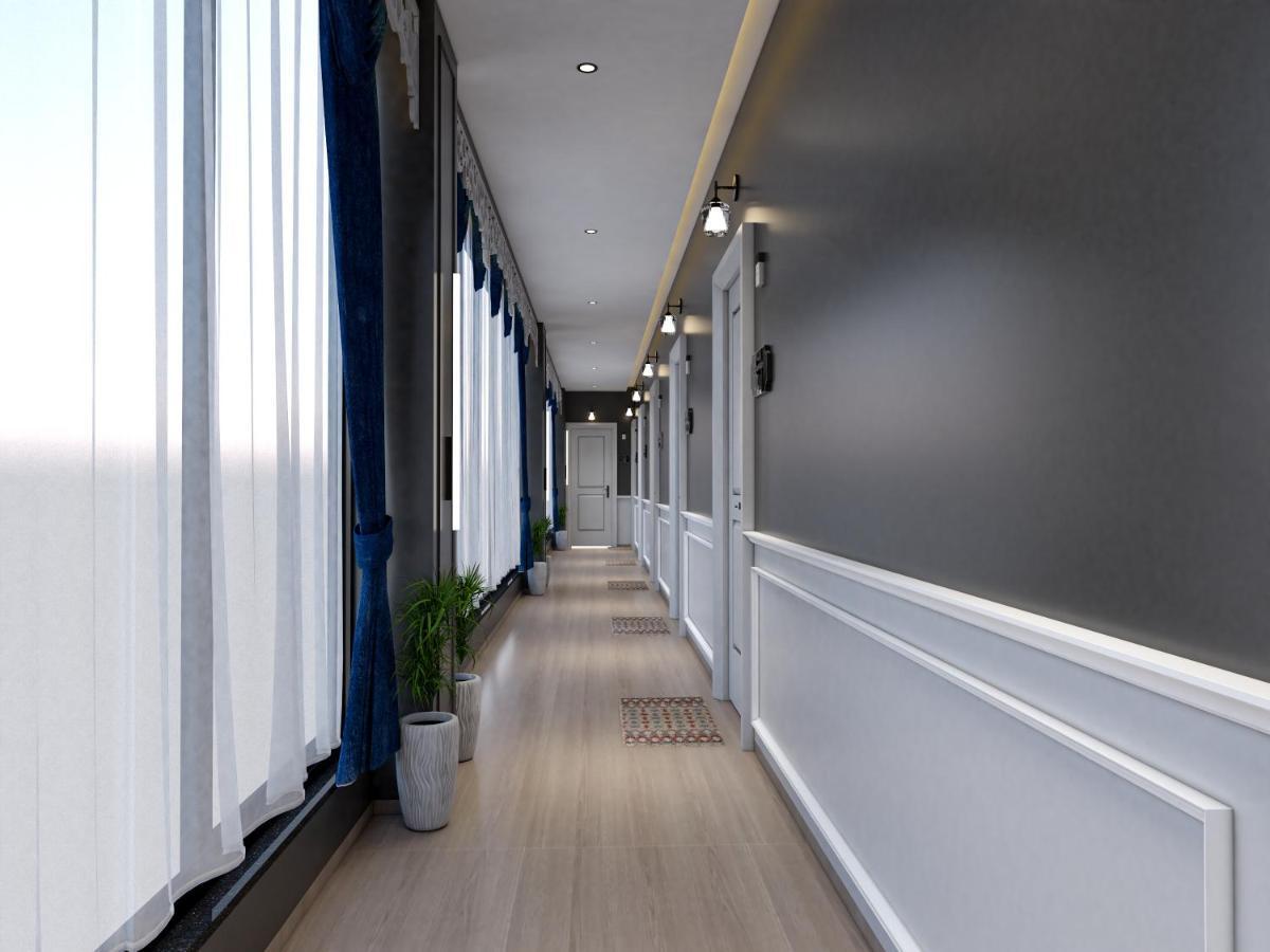 V Love Hotel Сурат Экстерьер фото